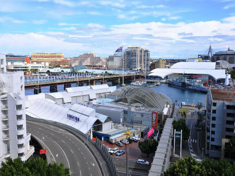 Metro Apartments On Darling Harbour Сидней Экстерьер фото